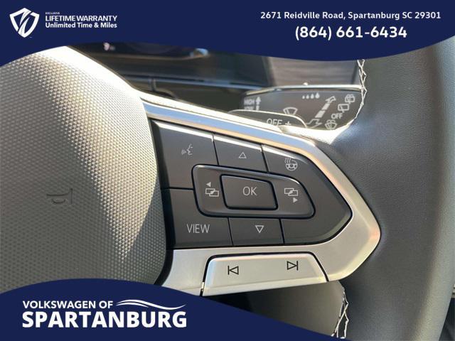 Photo of 2025 Opal White Volkswagen Atlas