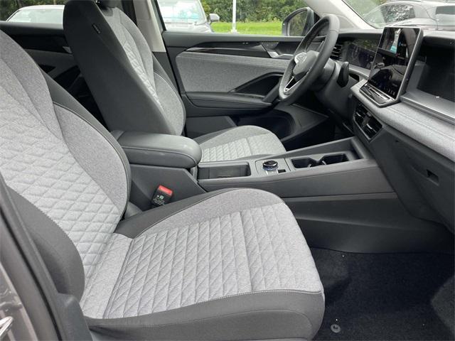 Photo of 2025 Platinum Gray Volkswagen Tiguan