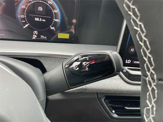 Photo of 2025 Platinum Gray Volkswagen Tiguan