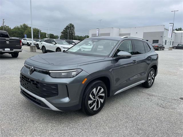 Photo of 2025 Platinum Gray Volkswagen Tiguan
