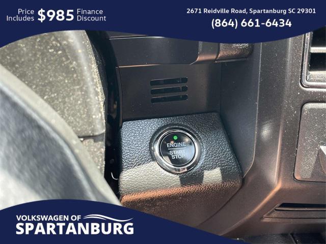 Photo of 2021 -Select- Ford Expedition