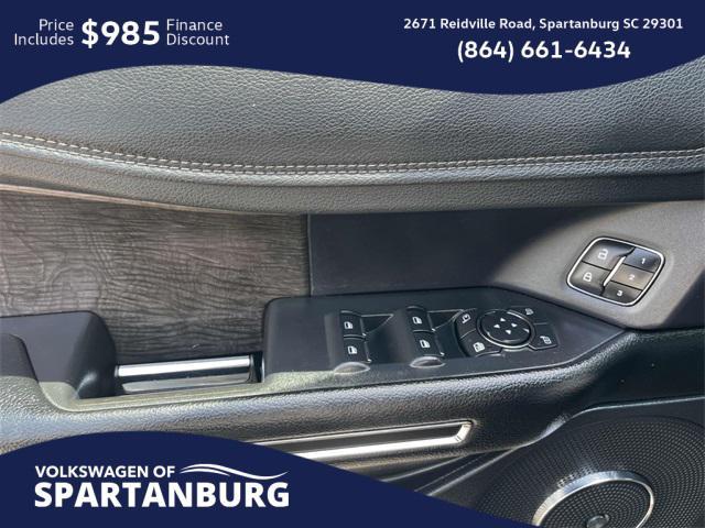 Photo of 2021 -Select- Ford Expedition