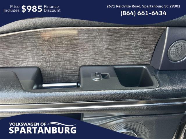 Photo of 2021 -Select- Ford Expedition