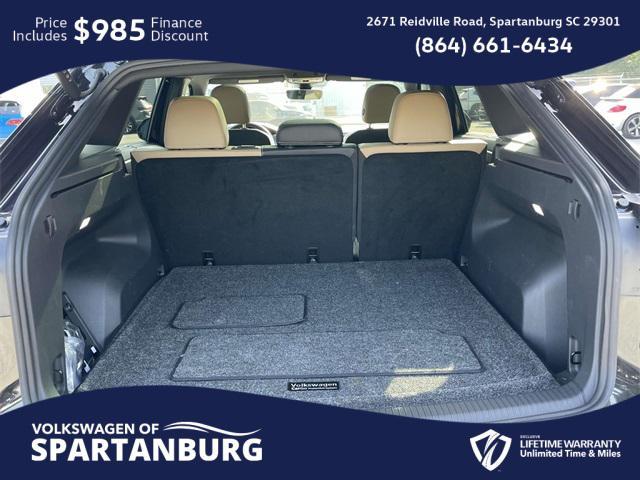 Photo of 2025 Deep Black Pearl Volkswagen Atlas Cross Sport
