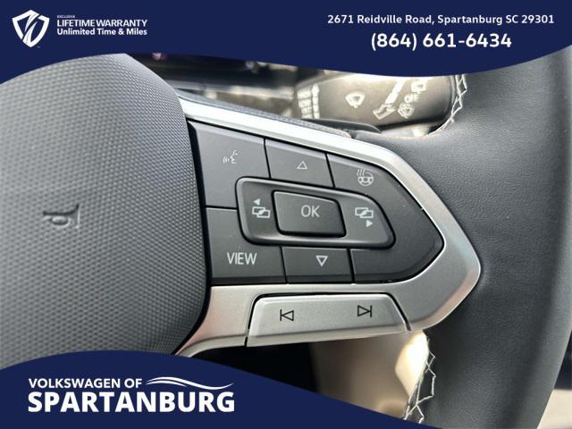 Photo of 2025 Opal White Volkswagen Atlas