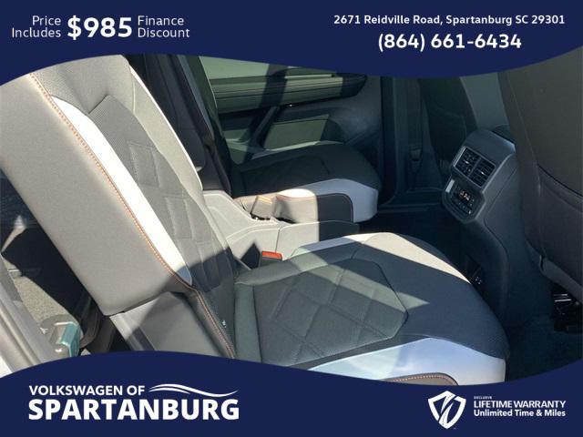 Photo of 2025 Pure Gray Volkswagen Atlas