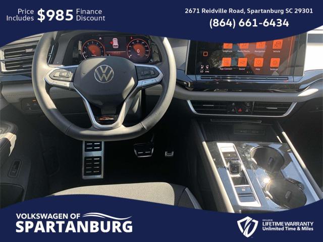 Photo of 2025 Pure Gray Volkswagen Atlas