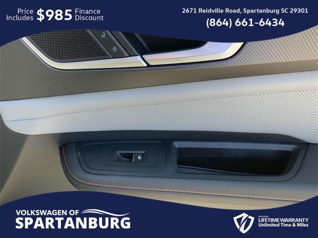 Photo of 2025 Pure Gray Volkswagen Atlas