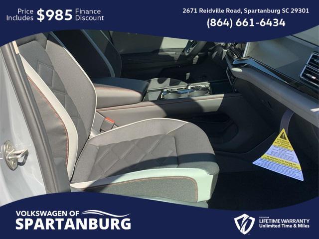 Photo of 2025 Pure Gray Volkswagen Atlas