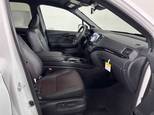 Photo of 2026 Platinum White Pearl Honda Ridgeline