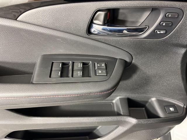 Photo of 2026 Platinum White Pearl Honda Ridgeline