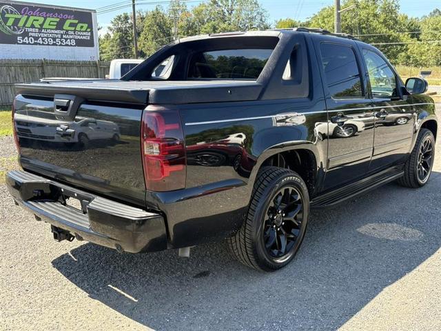 Photo of 2009 Black Chevrolet Avalanche