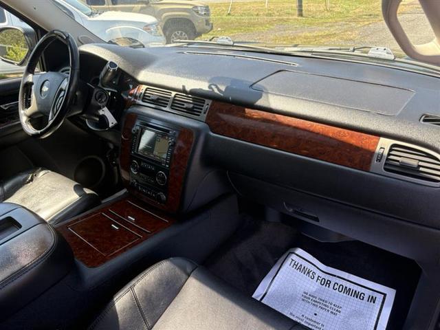 Photo of 2009 Black Chevrolet Avalanche