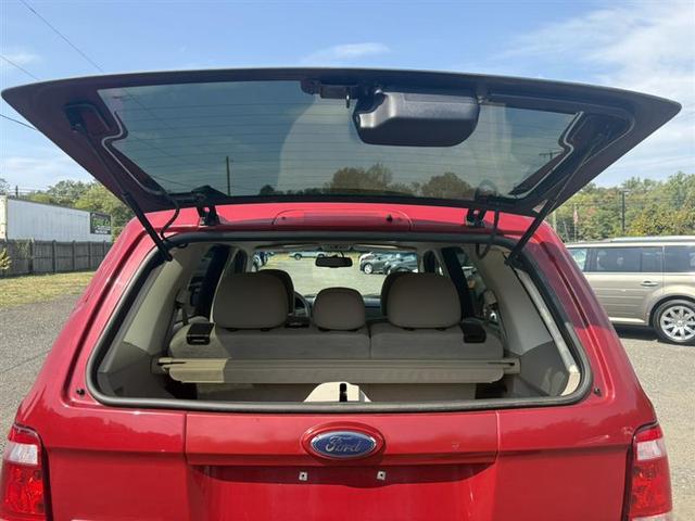 Photo of 2011 Sangria Red Metallic Ford Escape