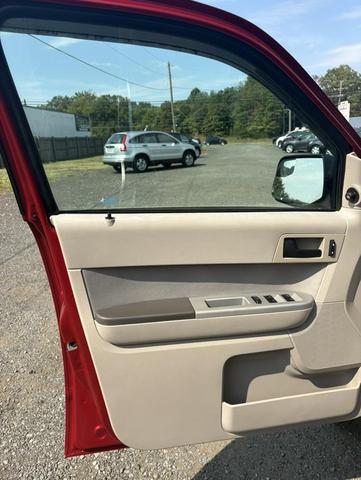 Photo of 2011 Sangria Red Metallic Ford Escape