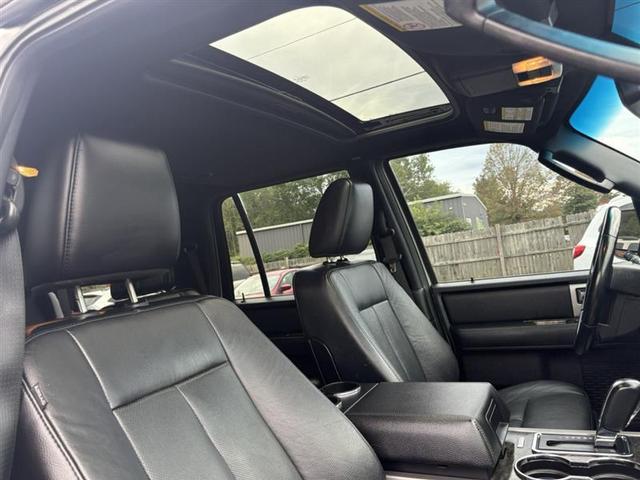 Photo of 2017 Ingot Silver Ford Expedition