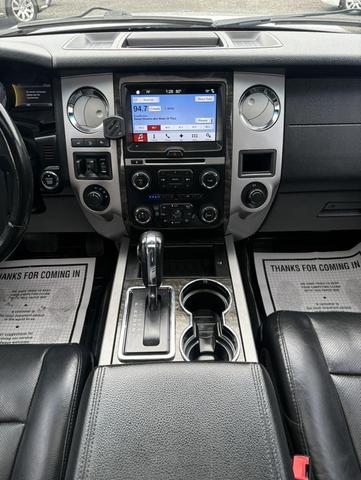 Photo of 2017 Ingot Silver Ford Expedition