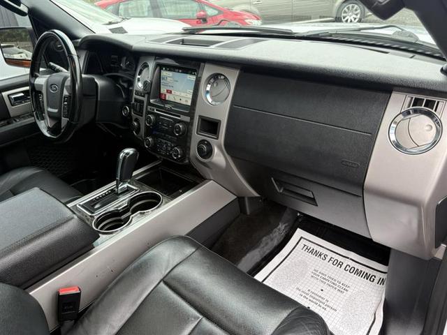 Photo of 2017 Ingot Silver Ford Expedition