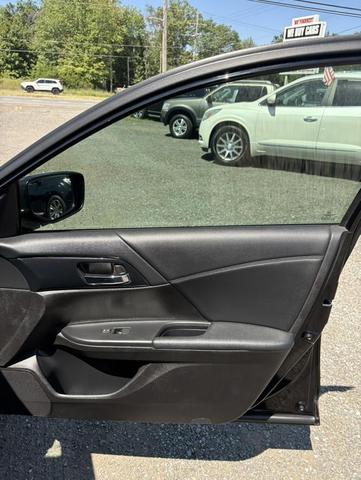Photo of 2014 Crystal Black Pearl Honda Accord