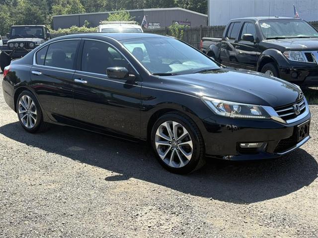 Photo of 2014 Crystal Black Pearl Honda Accord