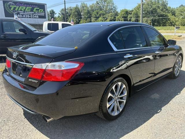 Photo of 2014 Crystal Black Pearl Honda Accord