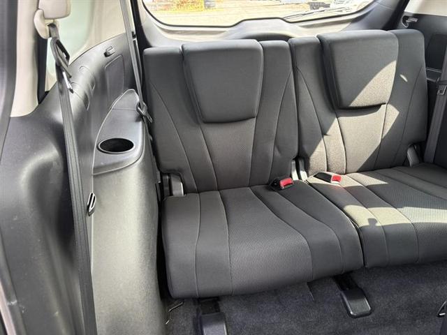 Photo of 2013 Liquid Silver Metallic Mazda Mazda5