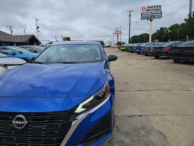 Photo of 2025 Bluestone Pearl Nissan Altima