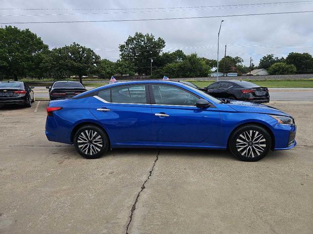 Photo of 2025 Bluestone Pearl Nissan Altima
