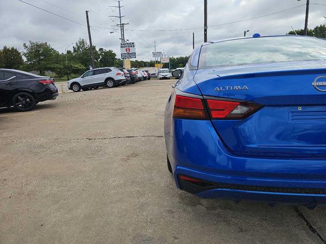 Photo of 2025 Bluestone Pearl Nissan Altima