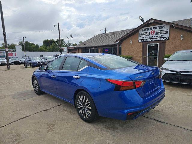 Photo of 2025 Bluestone Pearl Nissan Altima