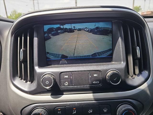 Photo of 2022 Summit White Chevrolet Colorado