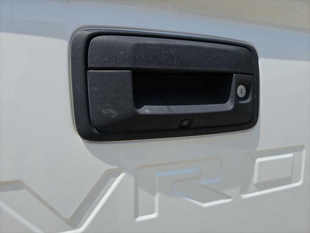 Photo of 2022 Summit White Chevrolet Colorado