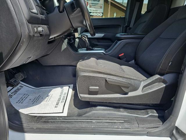 Photo of 2022 Summit White Chevrolet Colorado