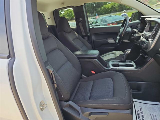 Photo of 2022 Summit White Chevrolet Colorado