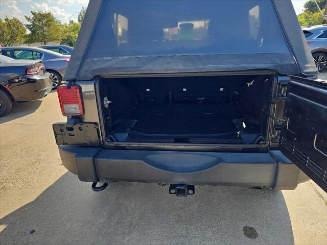 Photo of 2017 Granite Crystal Metallic Clearcoat Jeep Wrangler Unlimited