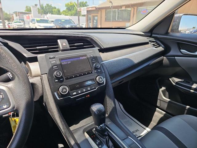 Photo of 2019 GRAY Honda Civic