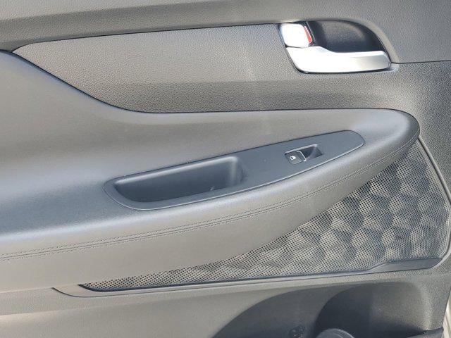 Photo of 2022 Shimmering Silver Hyundai SANTA FE