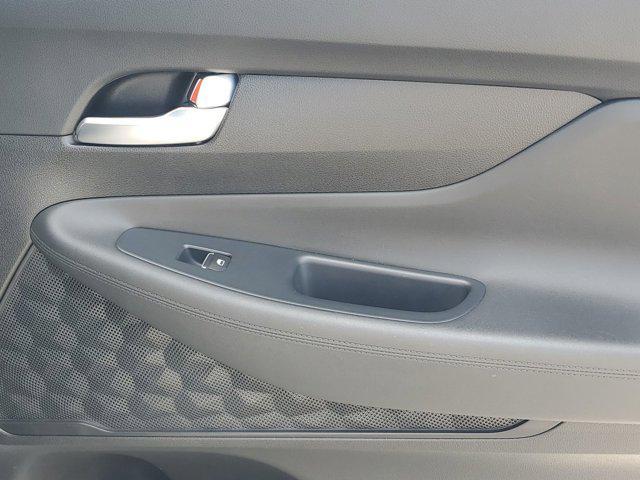 Photo of 2022 Shimmering Silver Hyundai SANTA FE