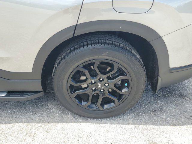 Photo of 2022 Shimmering Silver Hyundai SANTA FE