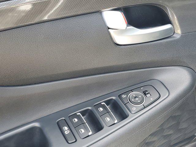 Photo of 2022 Shimmering Silver Hyundai SANTA FE