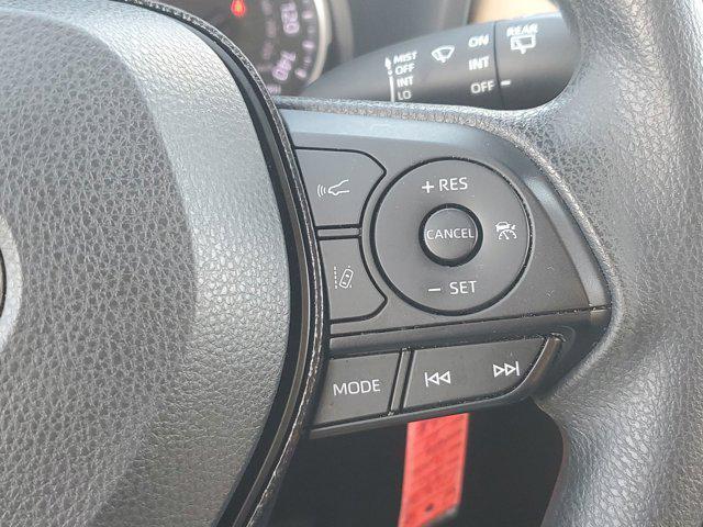 Photo of 2020 Super White Toyota RAV4 Hybrid