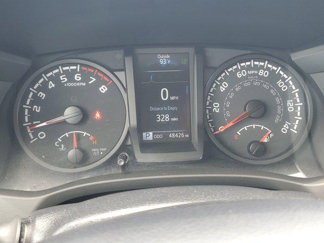 Photo of 2021 Super White Toyota Tacoma