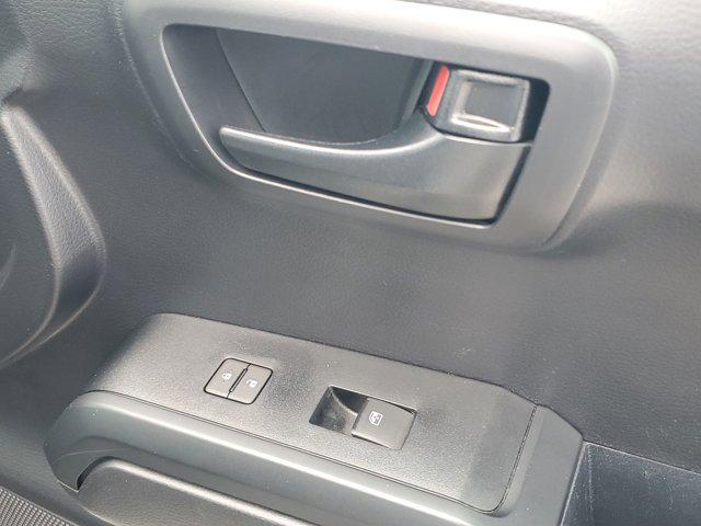 Photo of 2021 Super White Toyota Tacoma