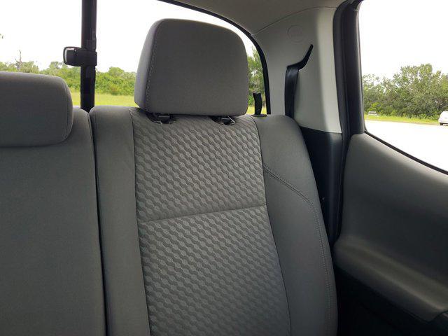 Photo of 2021 Super White Toyota Tacoma