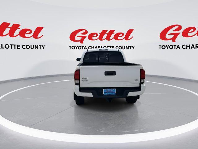 Photo of 2021 Super White Toyota Tacoma