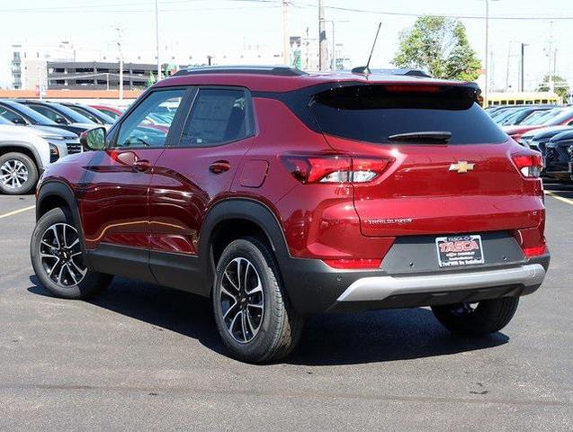 Photo of 2025 Crimson Metallic Chevrolet Trailblazer
