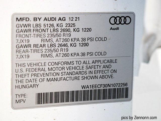 Photo of 2022 Glacier White Metallic Audi Q3