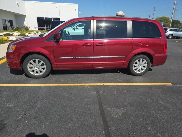 Photo of 2015 Deep Cherry Red Crystal Pearlcoat Chrysler Town & Country
