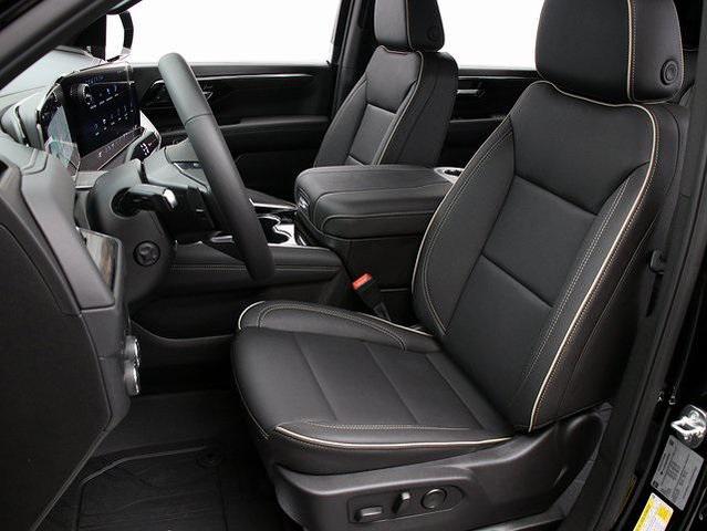 Photo of 2025 Black Chevrolet Suburban