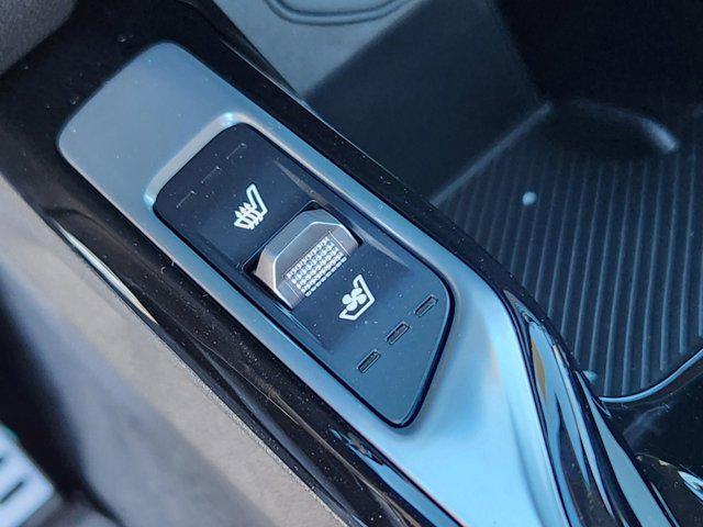 Photo of 2025 Wolf Gray Kia Sorento